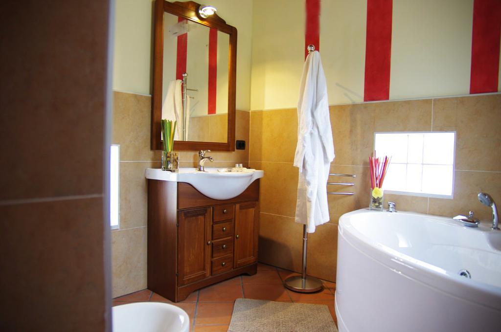 Agriturismo Casa Villi Solferino Buitenkant foto